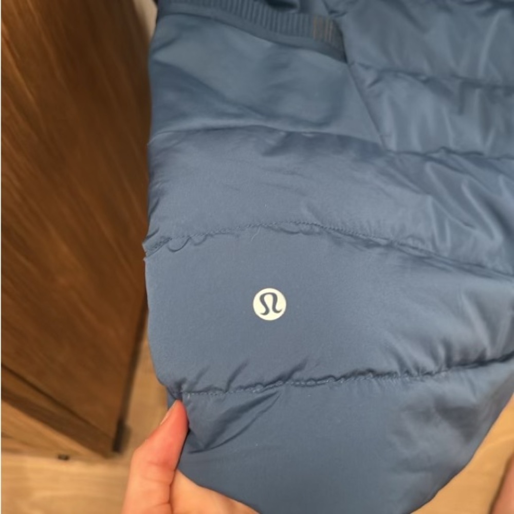 Lululemon Zip jacket - Picture 5 of 5